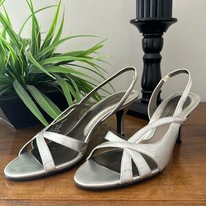Naturalizer Silver “Prissy” Kitten Heel Size 8